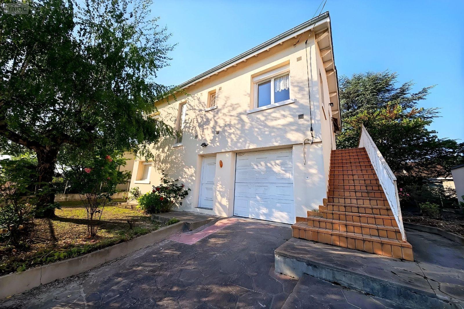 Maison a vendre Pont-du-Château 63430 Puy-de-Dôme 121 m2 6 pièces 245160 euros