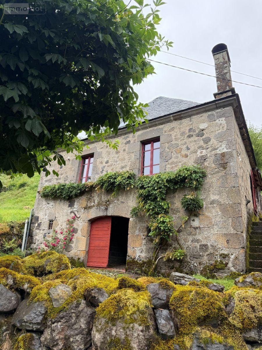 Maison a vendre Saint-Paul-de-Salers 15140 Cantal 8 pièces 212000 euros