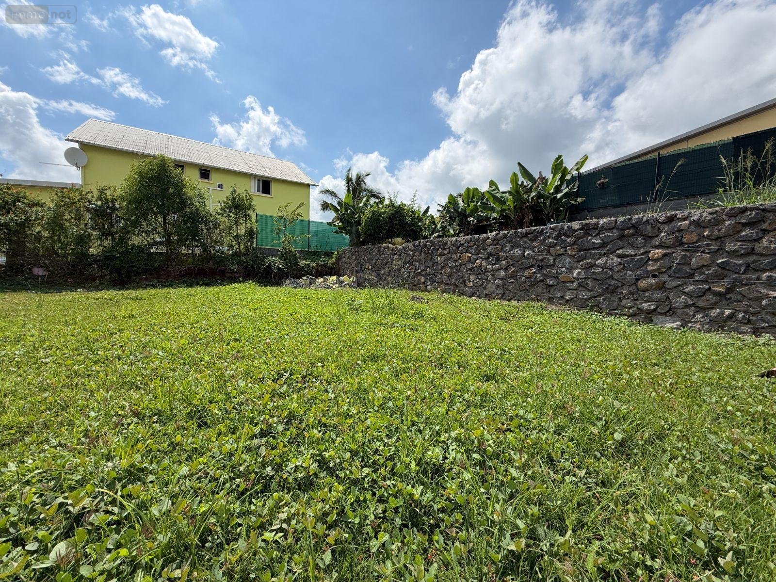 Terrain a batir a vendre Saint-Paul 97460 Réunion 409 m2  180000 euros