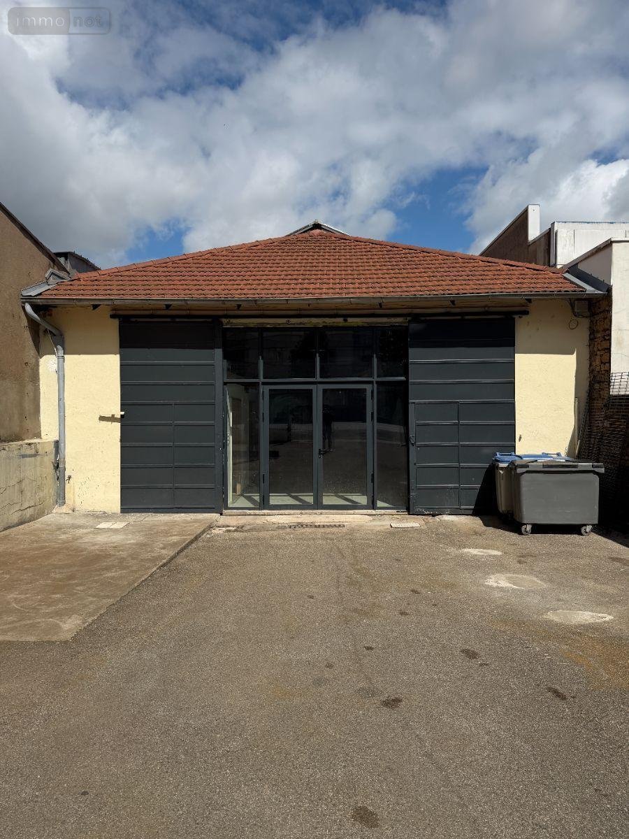 Fonds et murs commerciaux a vendre Mâcon 71000 Saône-et-Loire 288 m2  316000 euros