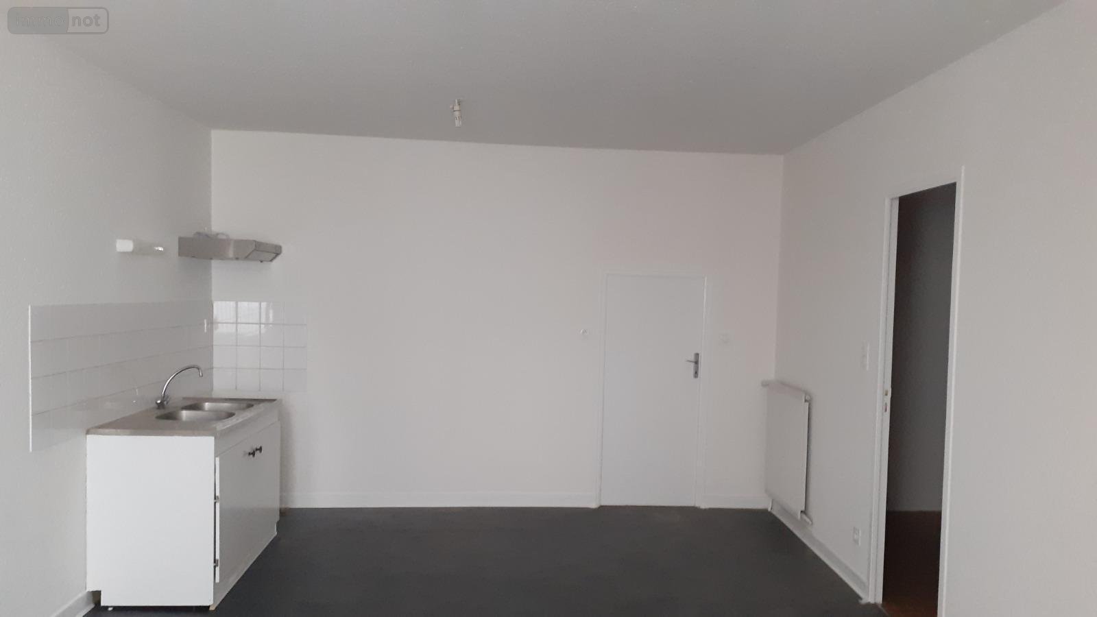 Location appartement Vitré 35500 Ille-et-Vilaine 41 m2 2 pièces 370 euros