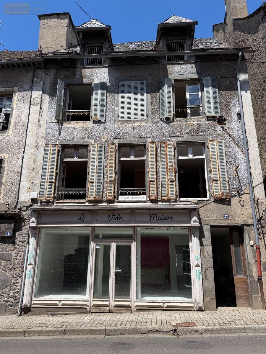 Immeuble a vendre Mauriac 15200 Cantal 144 m2  37100 euros