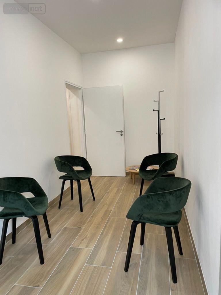 Location fonds et murs commerciaux Libourne 33500 Gironde 54 m2  810 euros