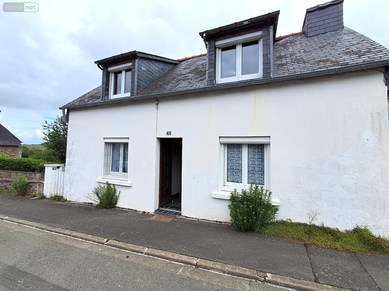 Maison a vendre Carhaix-Plouguer 29270 Finistère 66 m2 4 pièces 73500 euros