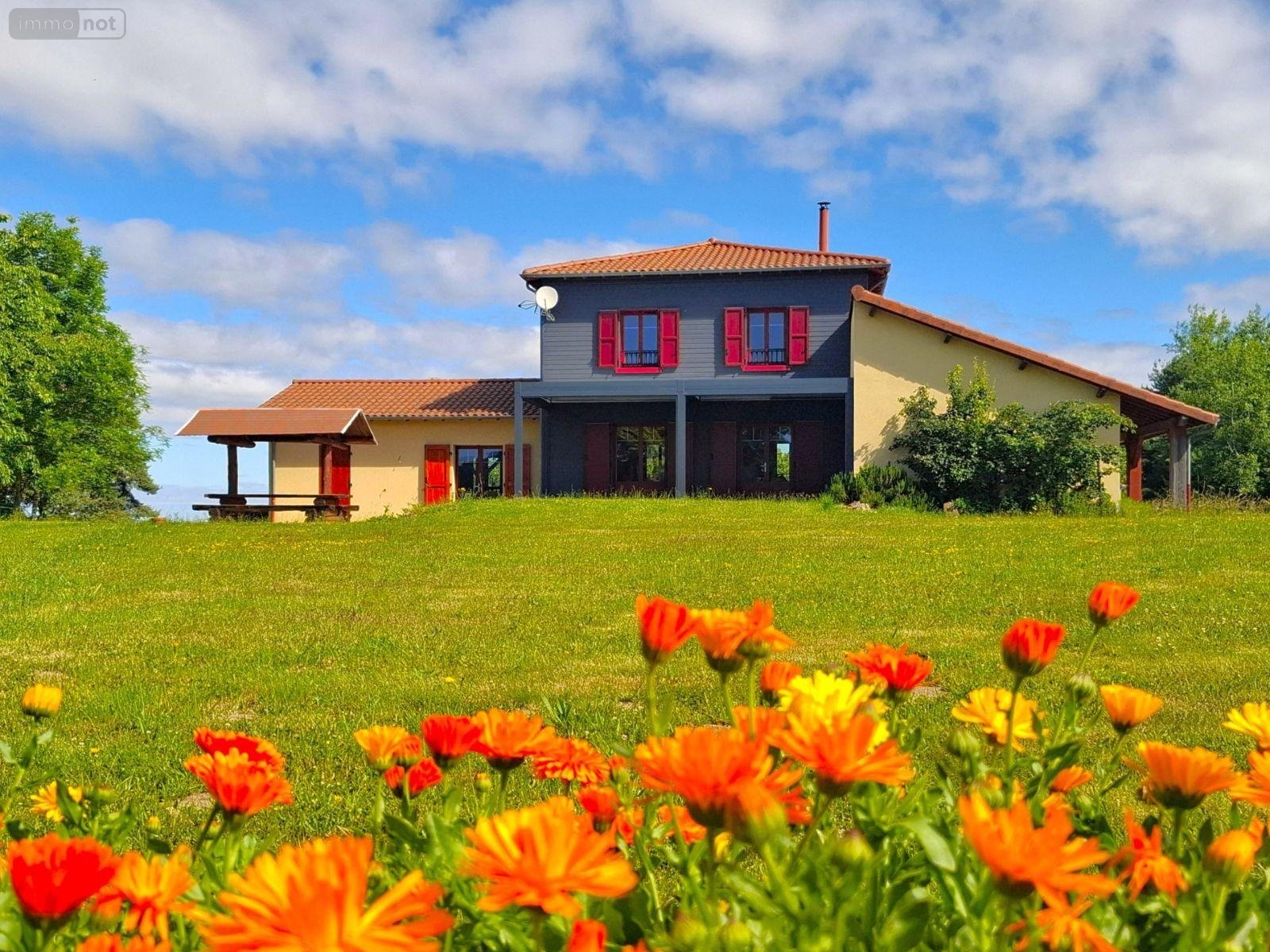 Maison a vendre Auzelles 63590 Puy-de-Dôme 144 m2 8 pièces 399000 euros