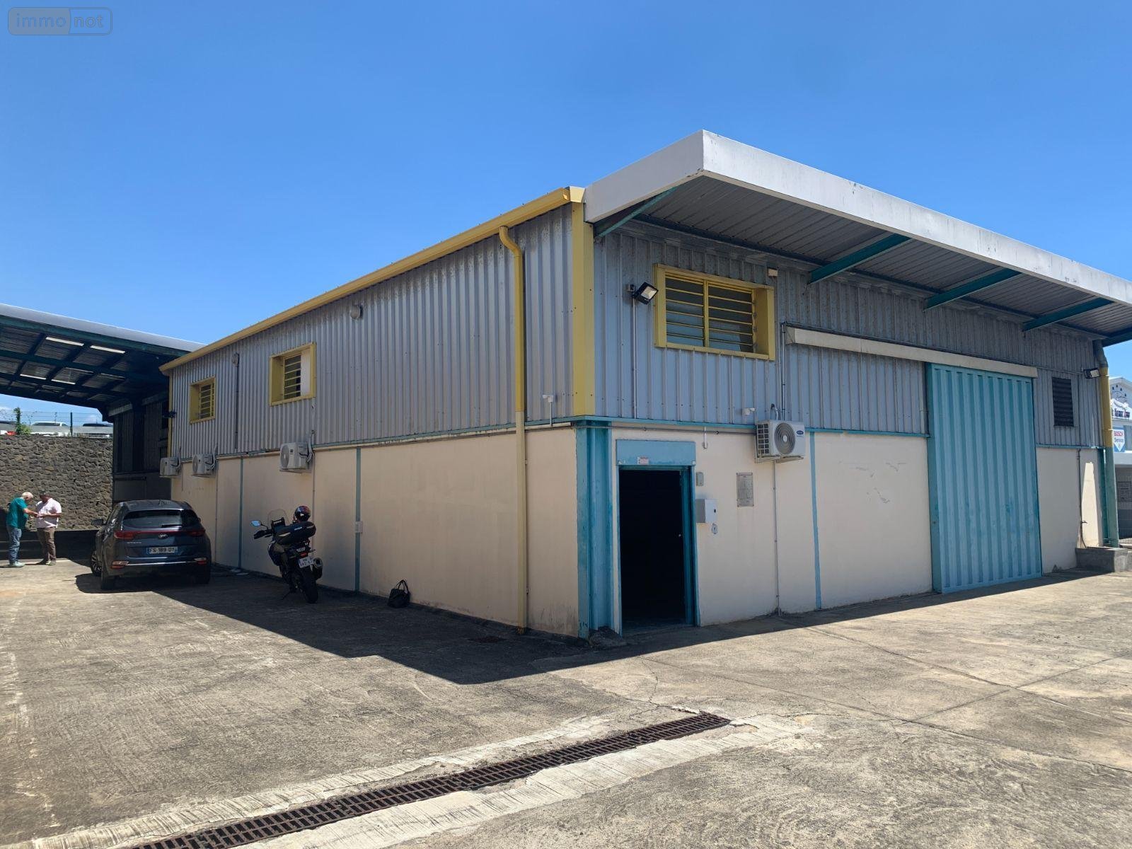 Fonds et murs commerciaux a vendre Sainte-Marie 97438 Réunion  1942500 euros
