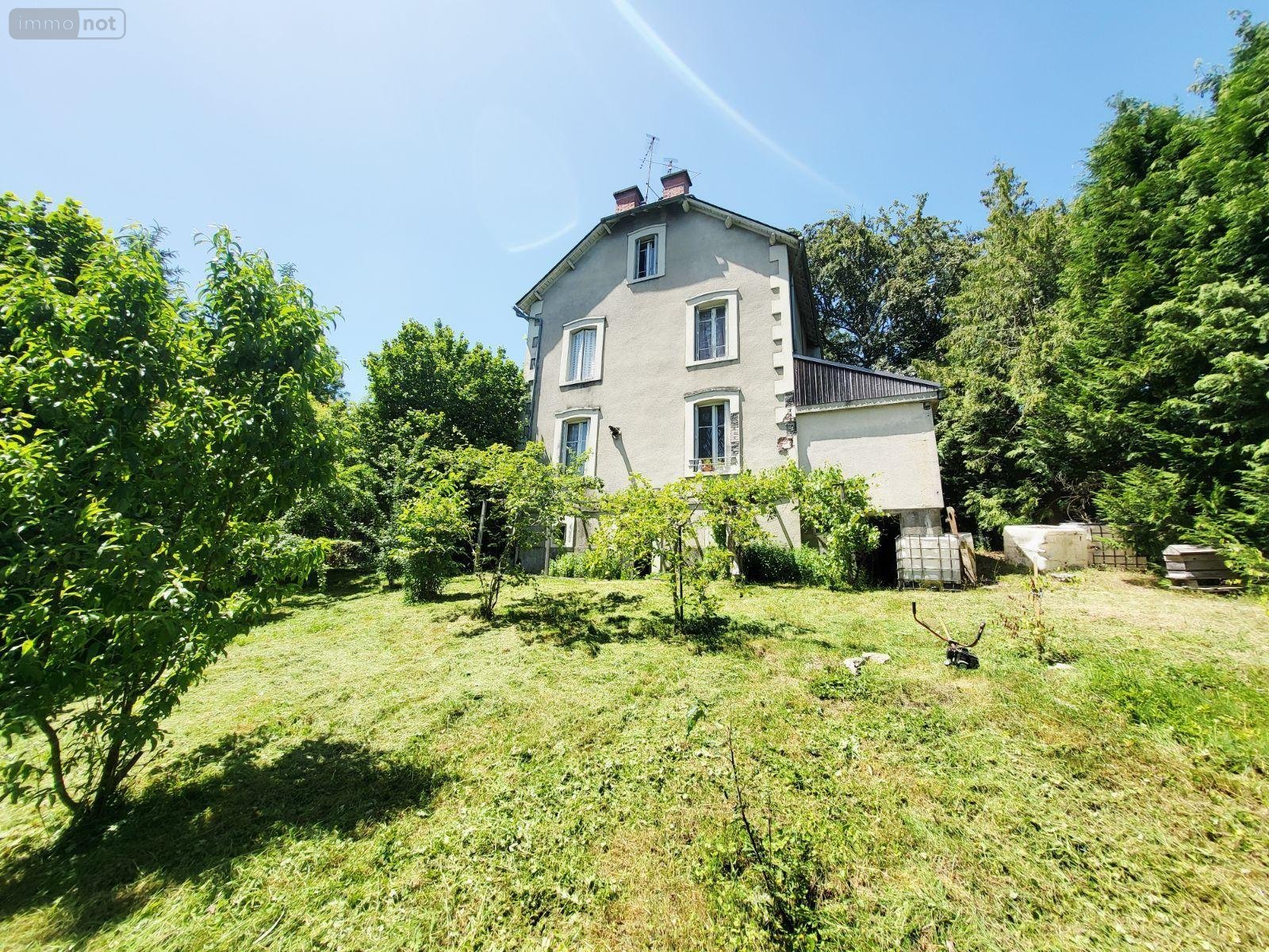 Maison a vendre Ussel 19200 Corrèze 163 m2 9 pièces 149000 euros