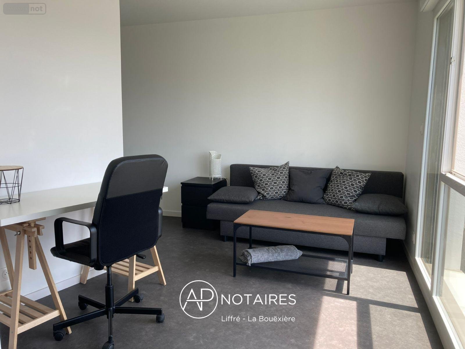 Location appartement Rennes 35000 Ille-et-Vilaine 24 m2 1 pièce 660 euros