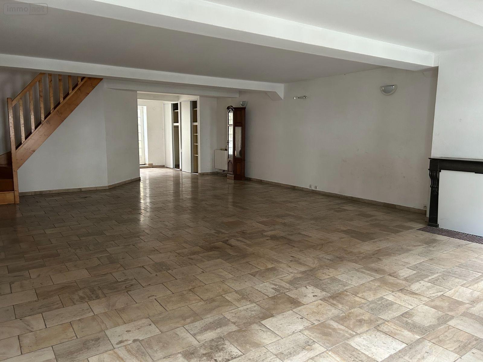 Location appartement Bar-sur-Seine 10110 Aube 143 m2 5 pièces 740 euros
