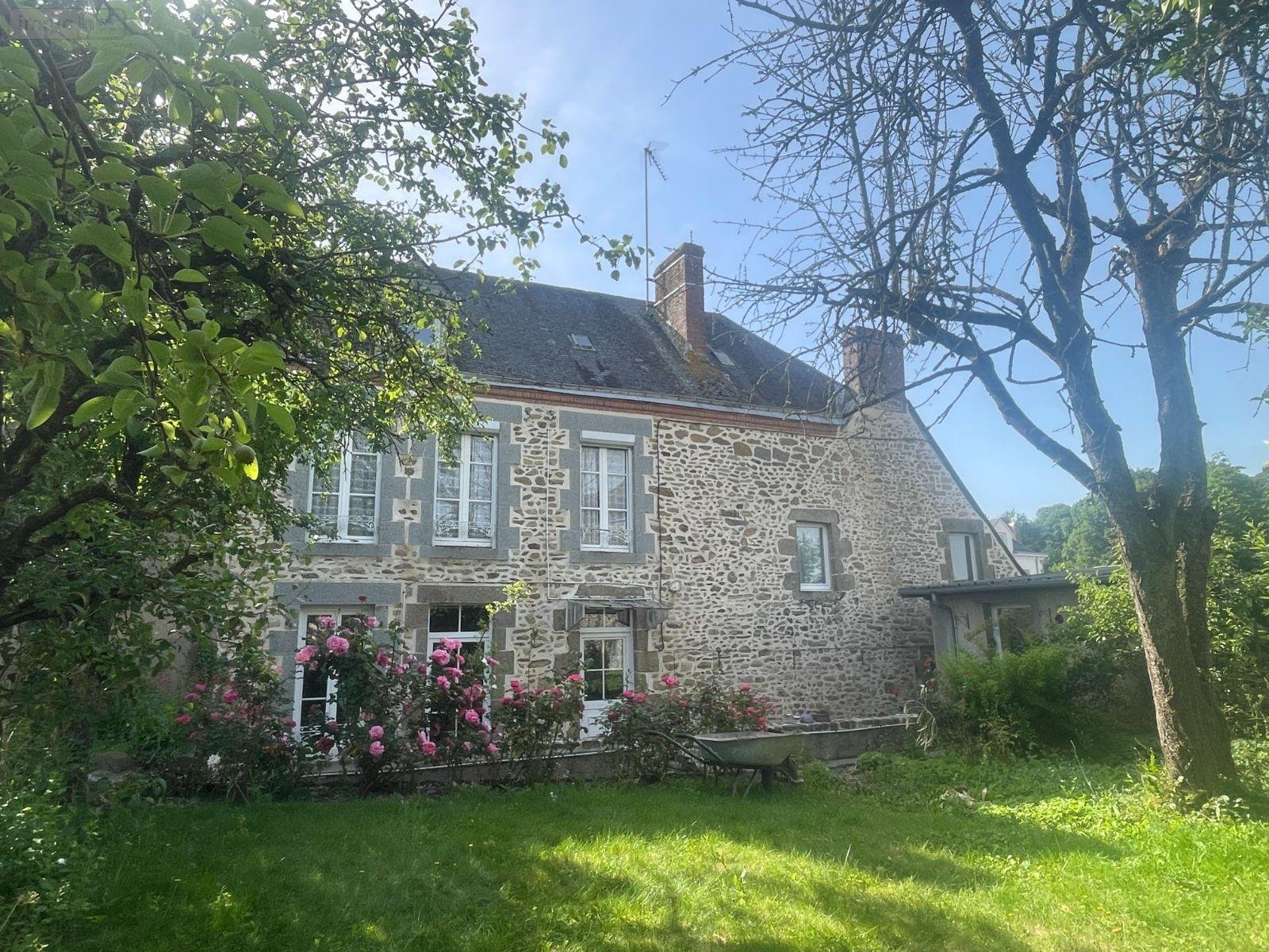 Maison a vendre Bais 53160 Mayenne 158 m2 6 pièces 136000 euros