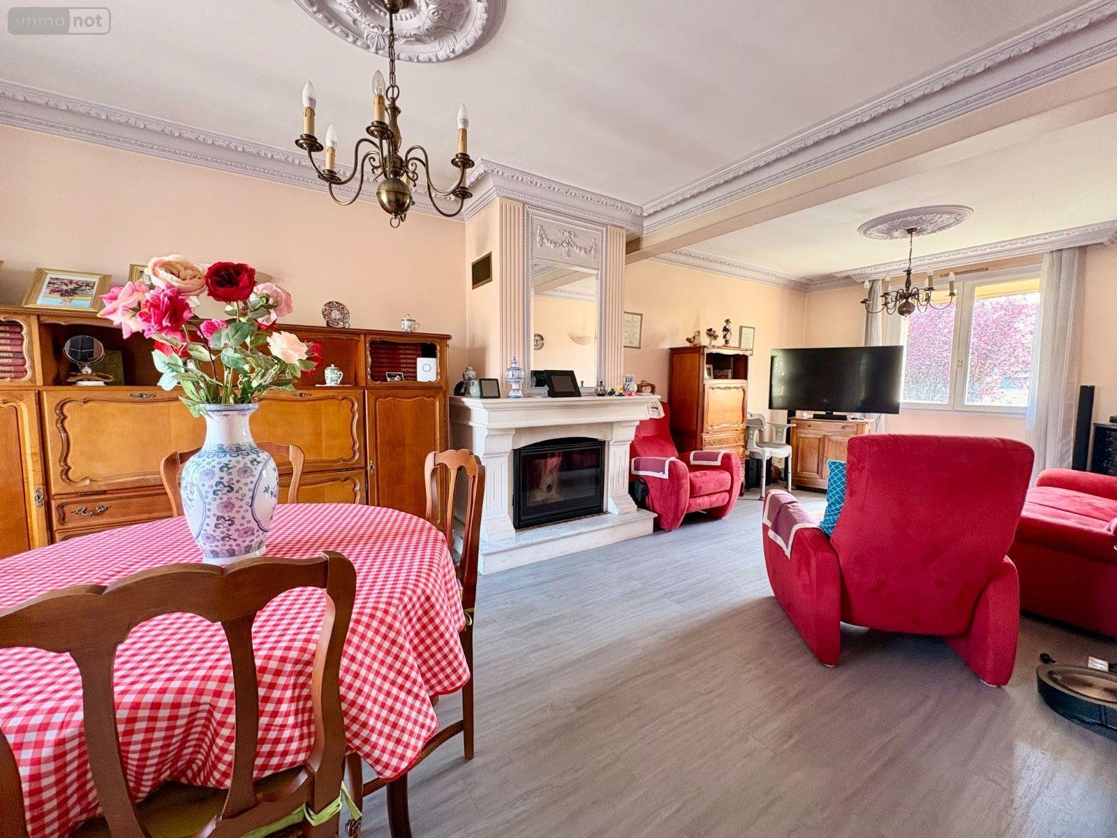 Maison a vendre Noyal-Châtillon-sur-Seiche 35230 Ille-et-Vilaine 82 m2 5 pièces 229240 euros