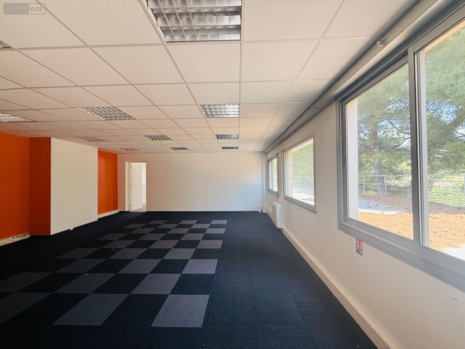 Immeuble a vendre Marseille 16e Arrondissement 13016 Bouches-du-Rhône 1300 m2  1100000 euros