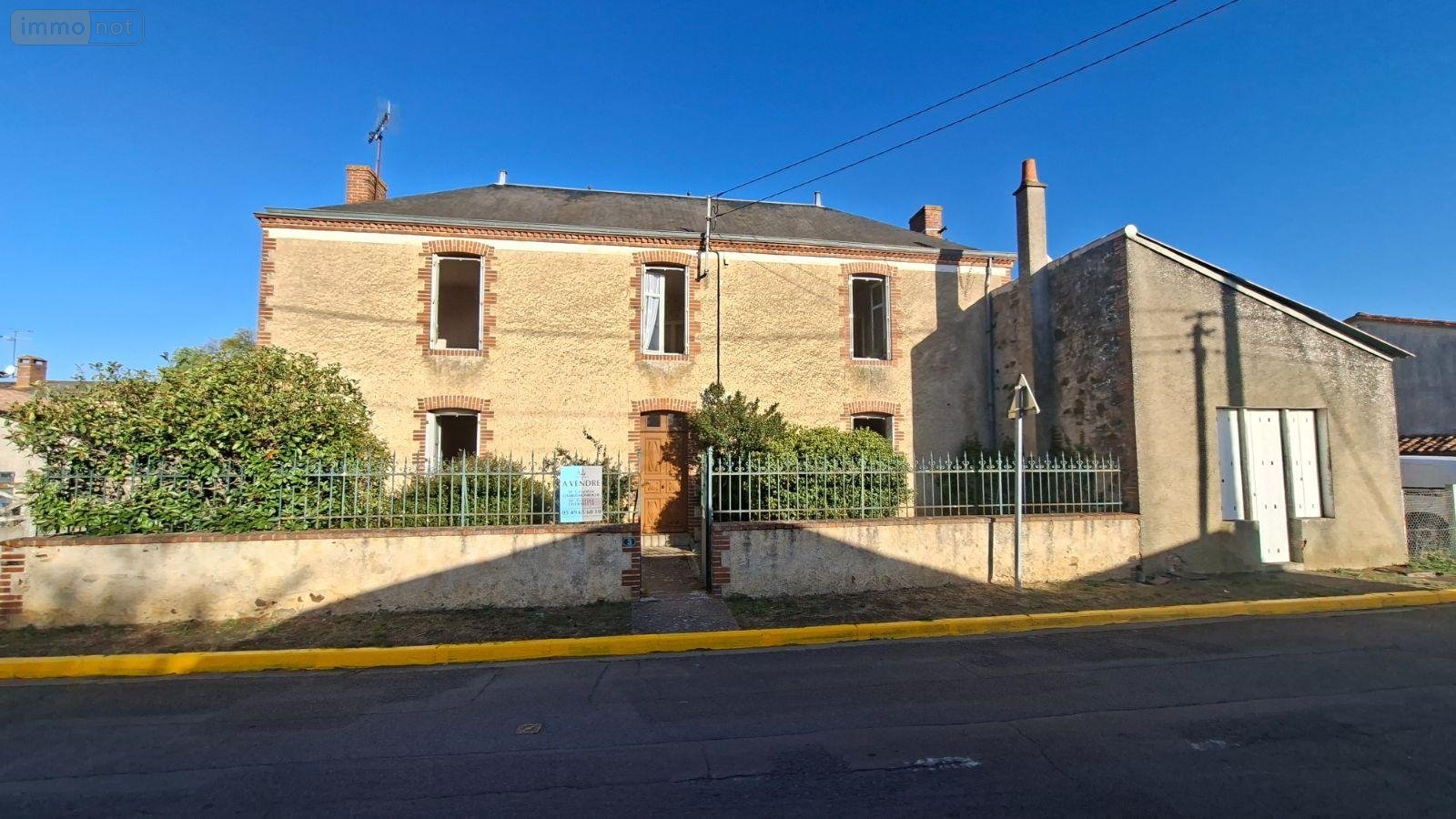 Maison en vente Genneton (79150)