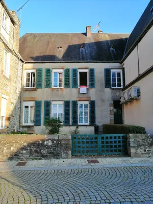 Immeuble - 50170 Pontorson