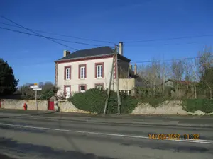 Immeuble - 72130 Montreuil-le-Chétif