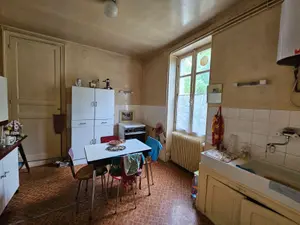 Maison - 18200 Saint-Amand-Montrond