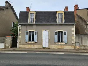 Maison - 18200 Saint-Amand-Montrond