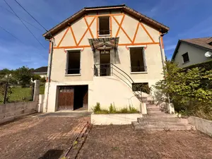 Maison - 89100 Paron