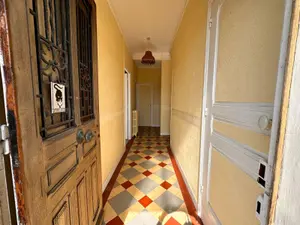 Maison - 89100 Paron