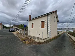 Maison - 18200 Saint-Amand-Montrond