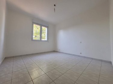 Location maison Bâgé-le-Châtel 01380 Ain 84 m2 4 pièces 850 euros
