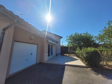 Location maison Bâgé-le-Châtel 01380 Ain 84 m2 4 pièces 850 euros