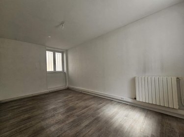 Fonds et murs commerciaux a vendre Mâcon 71000 Saône-et-Loire 90 m2  85000 euros