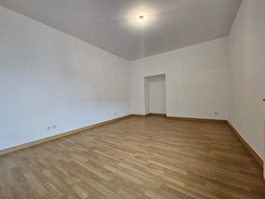 Location appartement Viré 71260 Saône-et-Loire 57 m2 3 pièces 550 euros