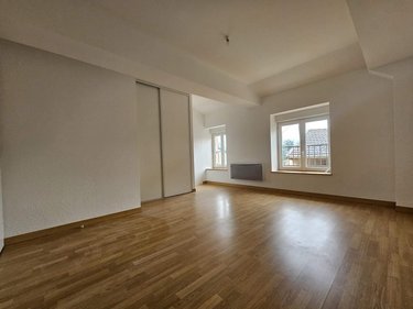 Location appartement Commune non précisée 01 Ain 57 m2 3 pièces 550 euros