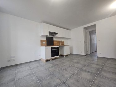 Location appartement Commune non précisée 01 Ain 34 m2 1 pièce 450 euros