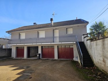 Location appartement Pont-de-Veyle 01290 Ain 84 m2 3 pièces 750 euros