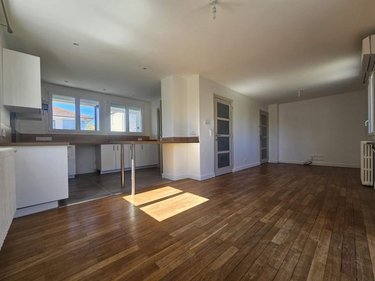 Location maison Charnay-lès-Mâcon 71850 Saône-et-Loire 98 m2 4 pièces 1100 euros