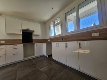 Location maison Charnay-lès-Mâcon 71850 Saône-et-Loire 98 m2 4 pièces 1100 euros