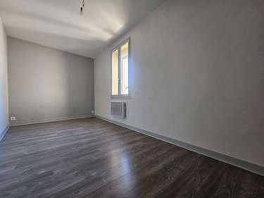 Location appartement Bâgé-le-Châtel 01380 Ain 52 m2 3 pièces 460 euros