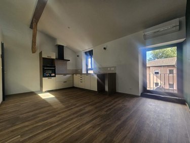 Location appartement Saint-Laurent-sur-Saône 01750 Ain 99 m2 3 pièces 890 euros
