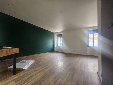 Location appartement Saint-Laurent-sur-Saône 01750 Ain 99 m2 3 pièces 890 euros