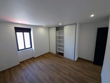 Location appartement Saint-Laurent-sur-Saône 01750 Ain 99 m2 3 pièces 890 euros