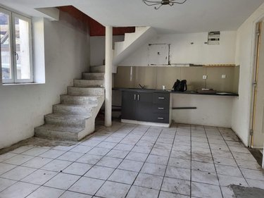 Maison a vendre Magnieu 01300 Ain 147 m2 8 pièces 115000 euros