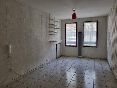 Fonds et murs commerciaux a vendre Culoz Béon 01350 Ain 20 m2  43600 euros