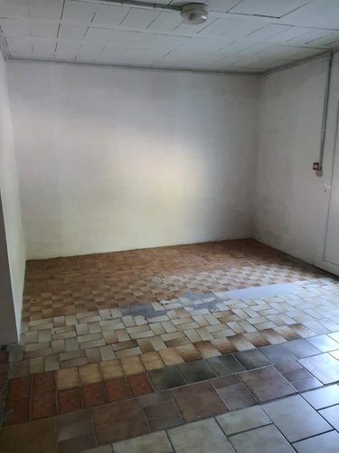 Location fonds et murs commerciaux Guise 02120 Aisne 200 m2  900 euros