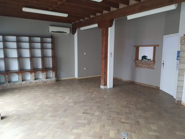 Location fonds et murs commerciaux Guise 02120 Aisne 65 m2  400 euros