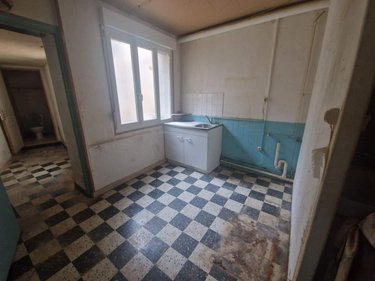 Fonds et murs commerciaux a vendre Guise 02120 Aisne 160 m2  75000 euros