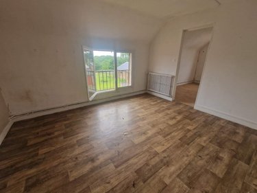 Immeuble a vendre La Neuville-lès-Dorengt 02450 Aisne 297 m2  116500 euros