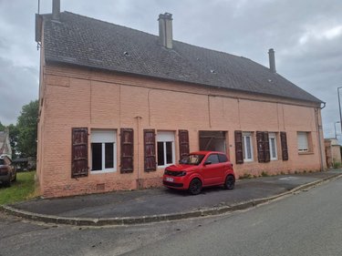 Immeuble a vendre La Neuville-lès-Dorengt 02450 Aisne 297 m2  116500 euros