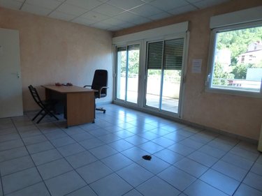 Fonds et murs commerciaux a vendre Gap 05000 Hautes-Alpes 72 m2  158000 euros