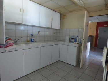 Fonds et murs commerciaux a vendre Gap 05000 Hautes-Alpes 72 m2  158000 euros