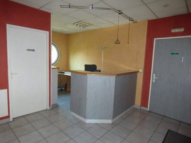 Fonds et murs commerciaux a vendre Gap 05000 Hautes-Alpes 72 m2  158000 euros