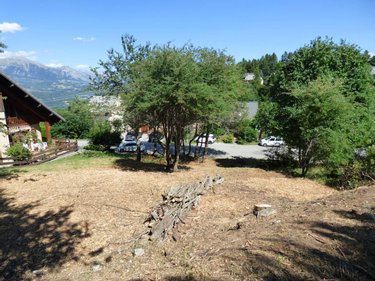 Terrain a batir a vendre Laye 05500 Hautes-Alpes 572 m2  79000 euros