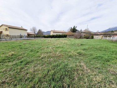 Terrain a batir a vendre Tallard 05130 Hautes-Alpes 1958 m2  245000 euros