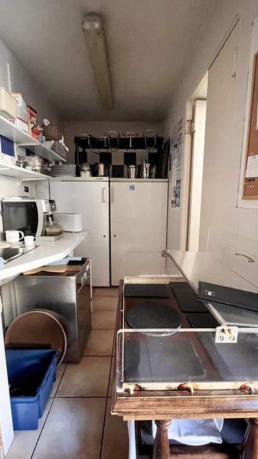 Fonds et murs commerciaux a vendre Gap 05000 Hautes-Alpes 108 m2  702000 euros